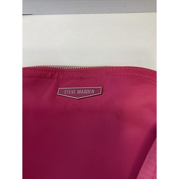 Steve Madden BMAGIENY Rose Fuchsia Pink Nylon Crossbody Bag Purse W AIR POD CASE - Picture 6 of 11
